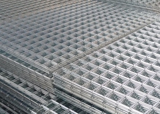 Süslemek için Elektro Galvanizli 4MM 2x2 İnç Açılış Kaynaklı Hasır
